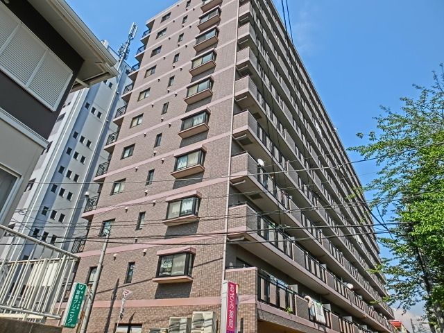 建物外観　駅徒歩4分　オートロックマンション　都市ガス