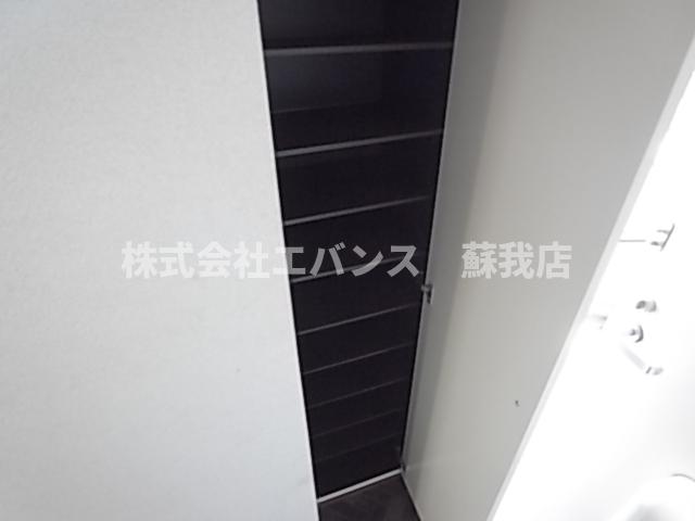 収納　シューズボックス
