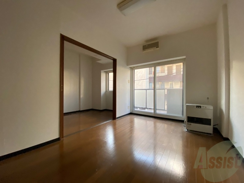 居室・リビング　広くてキレイなお部屋が広がっていて、充実した生活が送れそう。