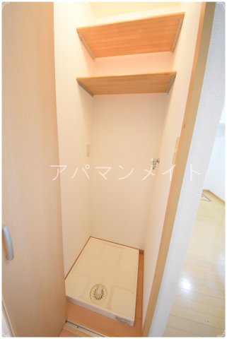 その他設備　室内洗濯機置場です