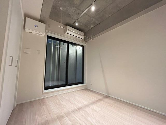 その他部屋・スペース　広々とした洋室です