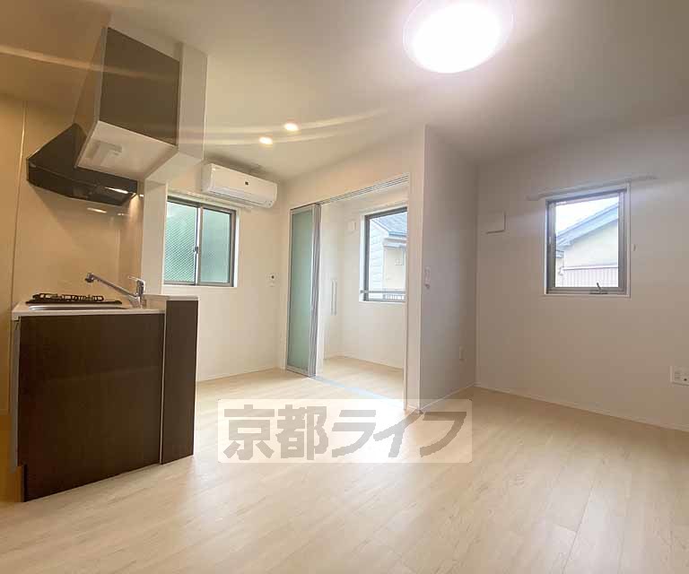 居室・リビング　開放感のある室内です