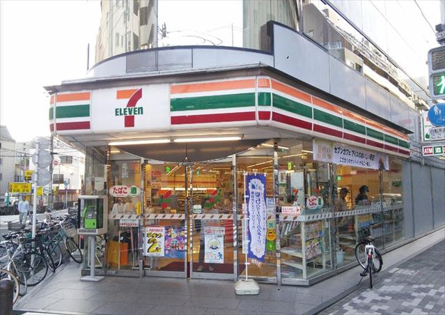 コンビニ　セブンイレブン京急蒲田駅前店（コンビニ）まで120m