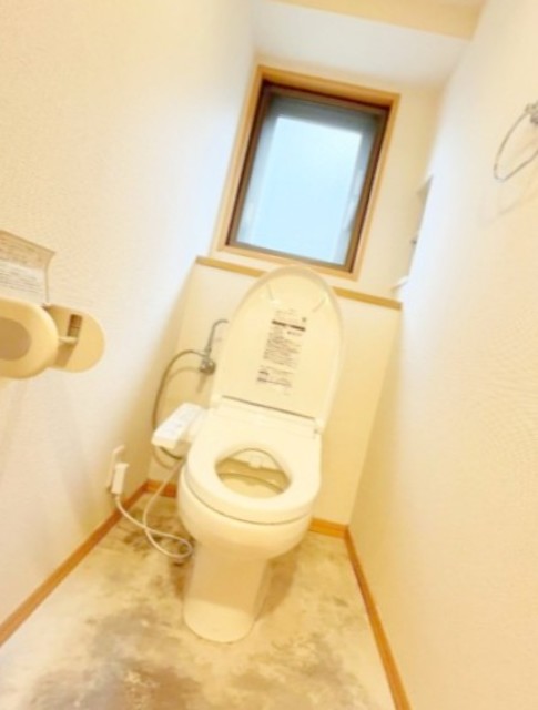 トイレ　参考写真
