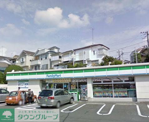 コンビニ　★★ファミリーマート（コンビニ）まで118m