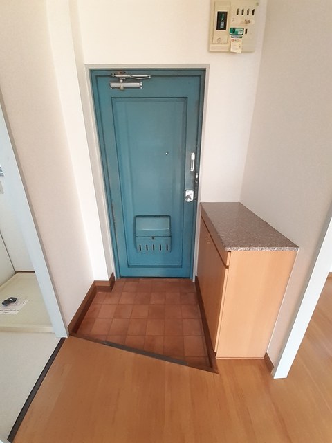 玄関　収納もある玄関です