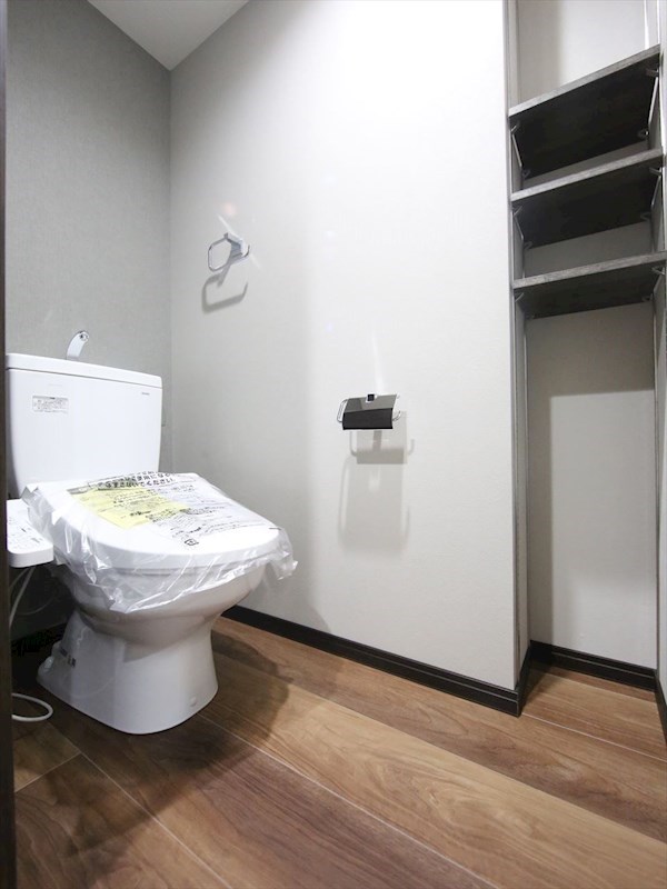 地下鉄東山線 亀島駅 徒歩7分 12階建 築3年のトイレ写真