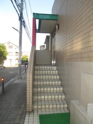 東急東横線 元住吉駅 徒歩10分 3階建 築34年の外観写真