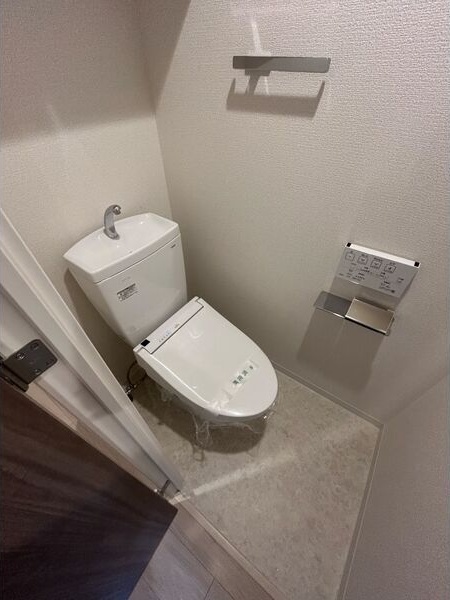 シーズンフラッツ梅田北のトイレ写真