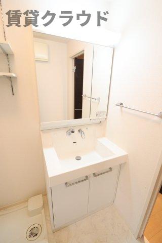 洗面設備　忙しい朝には欠かせない洗面所です