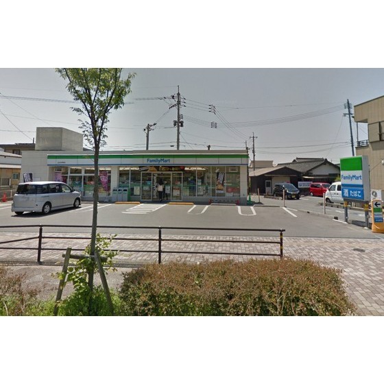 コンビニ　ファミリーマート山口大学前店（コンビニ）まで563m