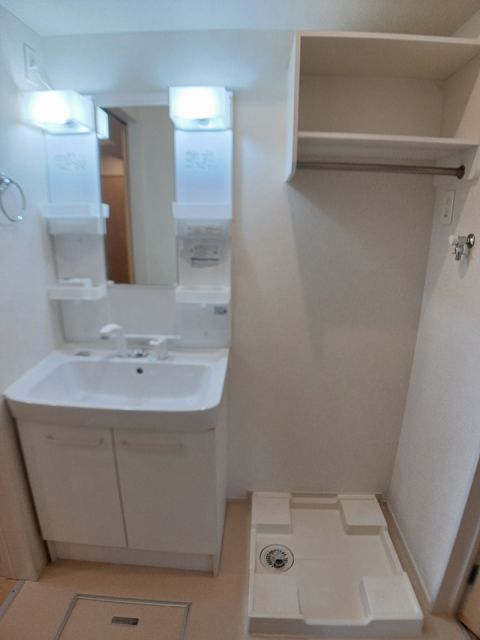 ＪＲ阪和線 日根野駅 徒歩19分 2階建 築9年の内装写真