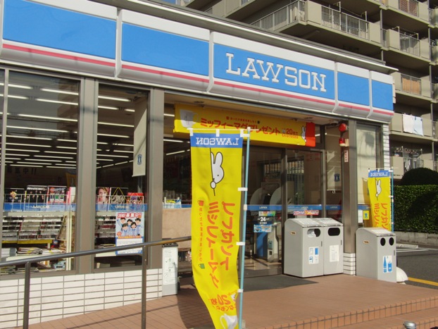 コンビニ　ローソン・十三市民病院前店（コンビニ）まで423m