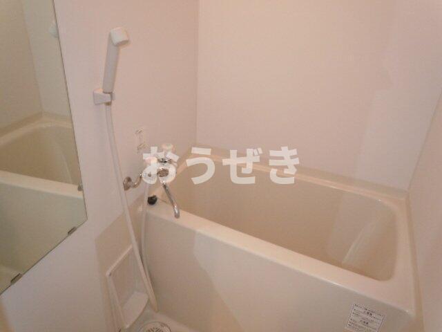 バス・シャワールーム　※同室タイプの写真です。