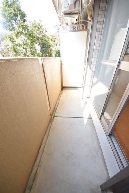 バルコニー　★お問い合わせはタウンハウジング新百合ヶ丘店まで★
