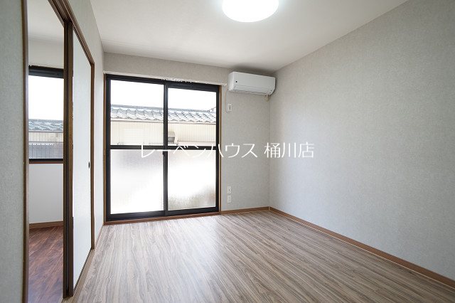 居室・リビング　レーベンハウス桶川店へ　048-787-5511