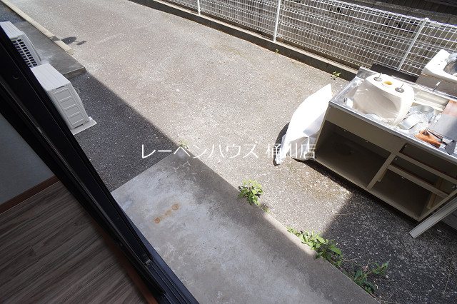 バルコニー　レーベンハウス桶川店へ　048-787-5511