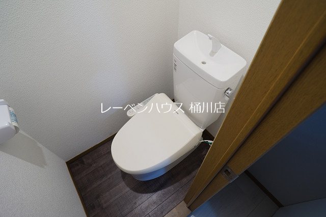 トイレ　レーベンハウス桶川店へ　048-787-5511