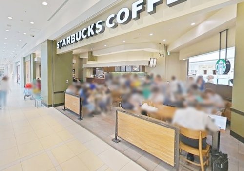 飲食店　スターバックスコーヒー（飲食店）まで713m