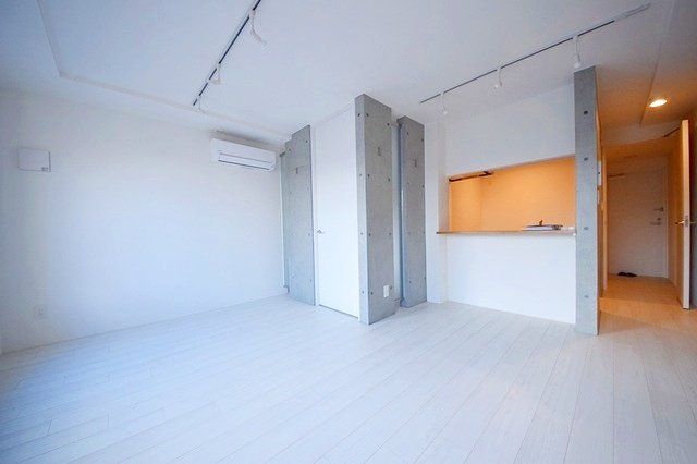 EMBELLIR中野富士見町の居間写真