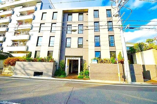 EMBELLIR中野富士見町の外観写真
