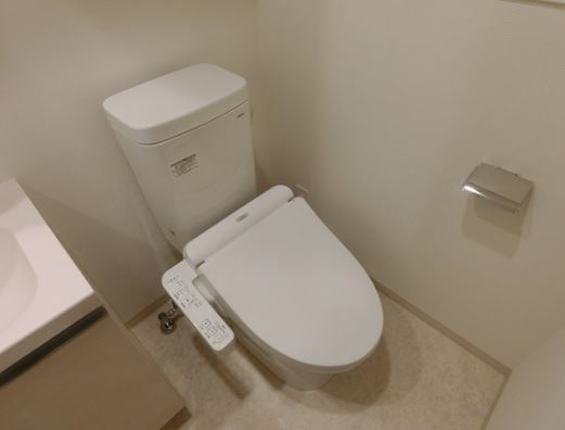 ＪＲ山手線 大崎駅 徒歩11分 5階建 築6年のトイレ写真