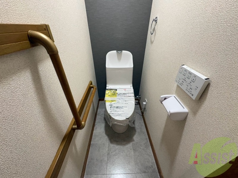トイレ　こちらはトイレです。清潔感があり、安心して使用できます。