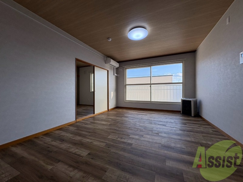 居室・リビング　広くてキレイなお部屋が広がっていて、充実した生活が送れそう。