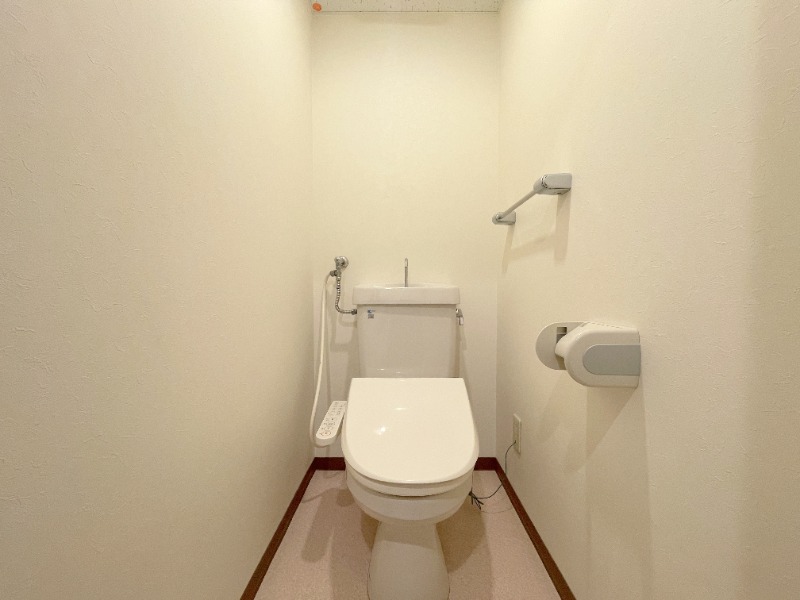 トイレ　清潔感のあるトイレです