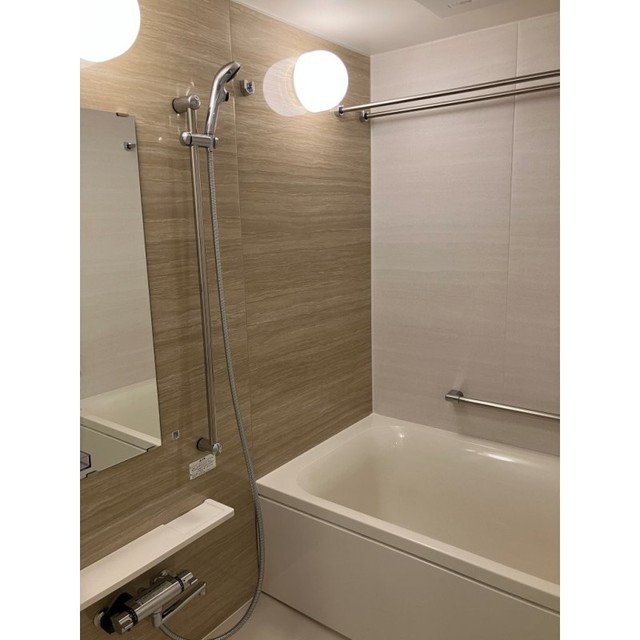 バス・シャワールーム　※写真は同タイプ住戸です。