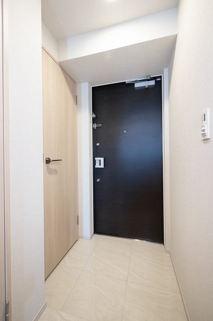 玄関　※写真は同タイプ住戸です。