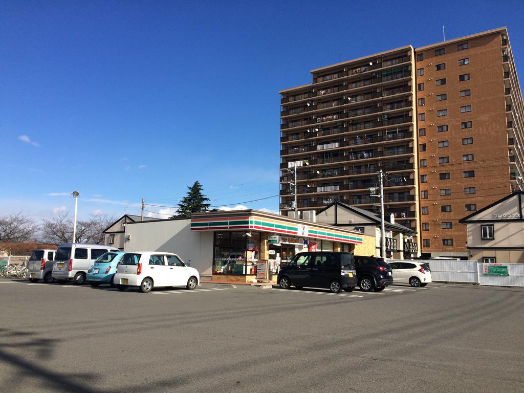 コンビニ　セブンイレブン玉村上之手店（コンビニ）まで680m