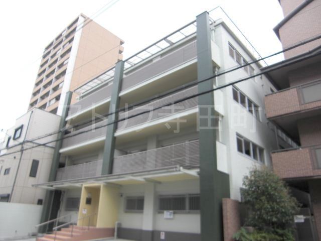 大阪市天王寺区北山町のマンションの建物外観