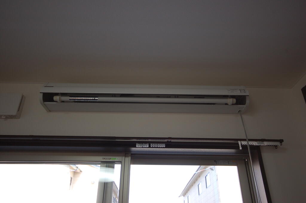 その他設備　室内物干し