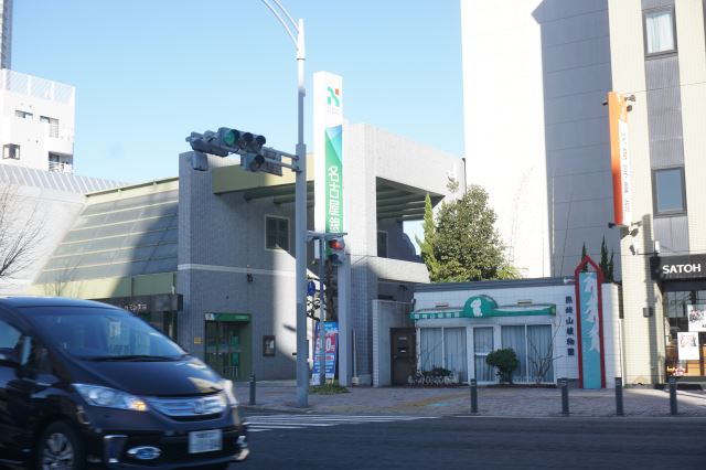 銀行　名古屋銀行（銀行）まで80m