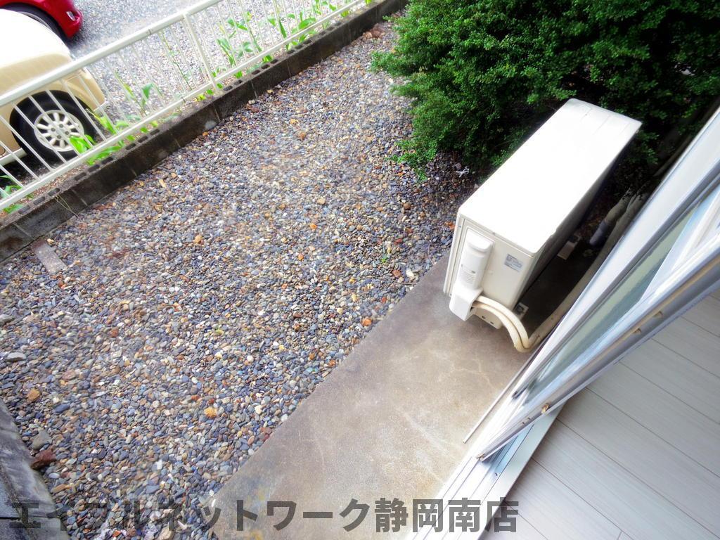 庭　洗濯物がよく乾く！南向きのテラス！