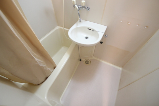 バス・シャワールーム　※別号室の写真です