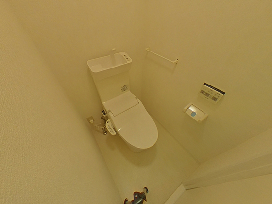 トイレ　※別号室の写真です