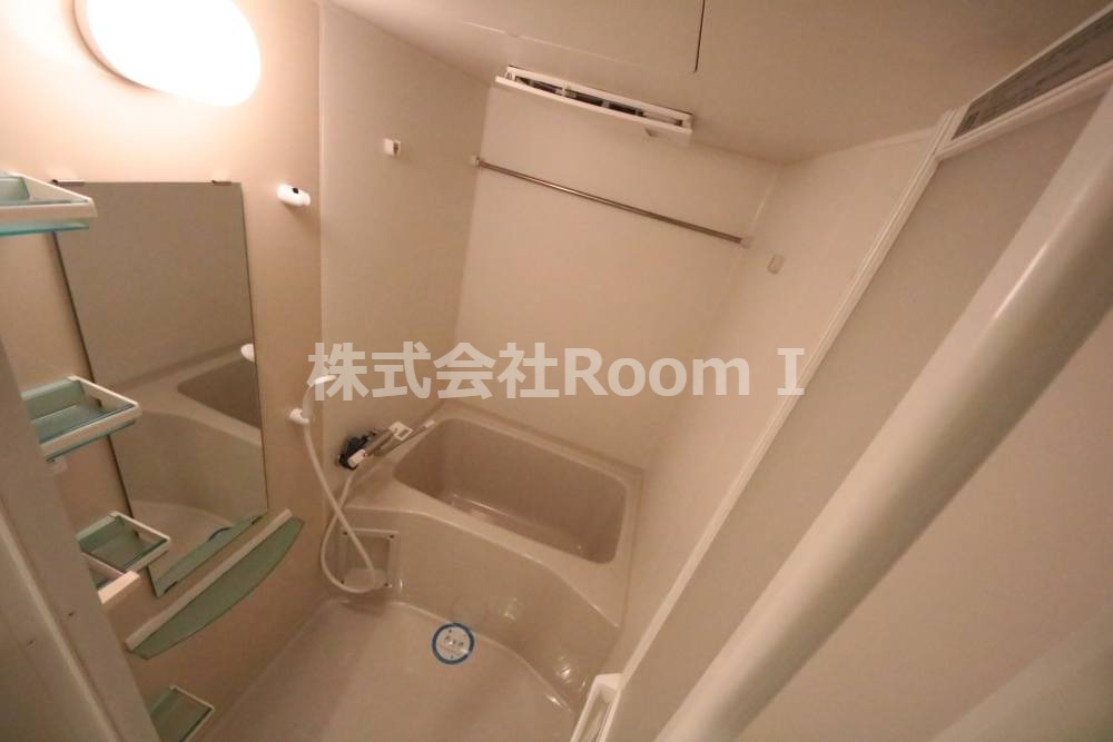 バス・シャワールーム　お風呂で日々の疲れを落としましょう