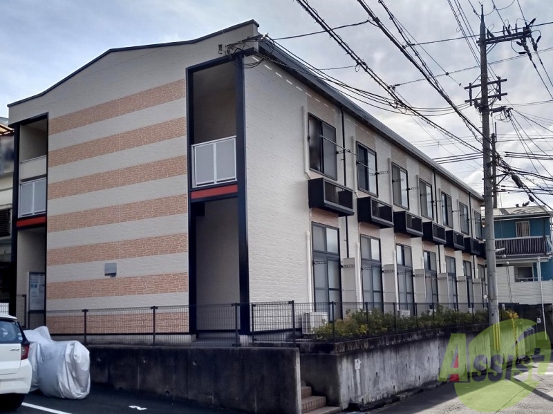 建物外観　２０２２年９月に外壁塗装いたしました。