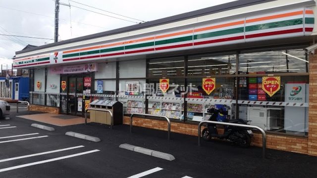 【藤沢市本鵠沼のアパートのコンビニ】