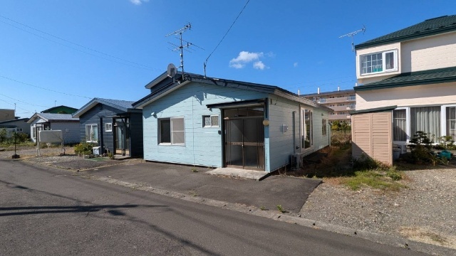 登別市栄町３－１３－１８　平屋の建物外観