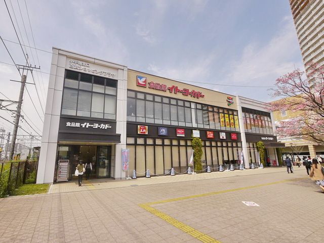 【所沢市小手指町のアパートのコンビニ】