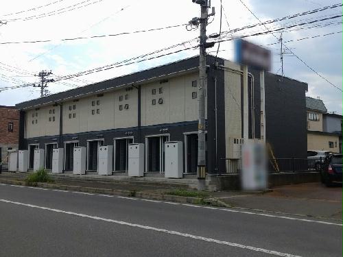 【レオネクスト桜の建物外観】