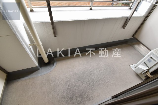 【大阪市西区靱本町のマンションのバルコニー】