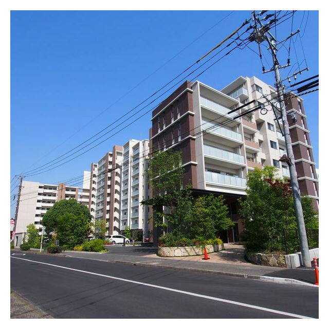 【熊本市中央区大江のマンションの建物外観】