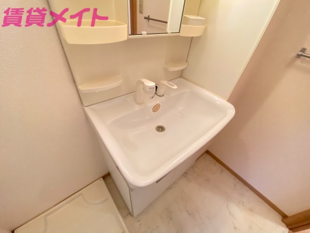 洗面設備　同タイプの画像です