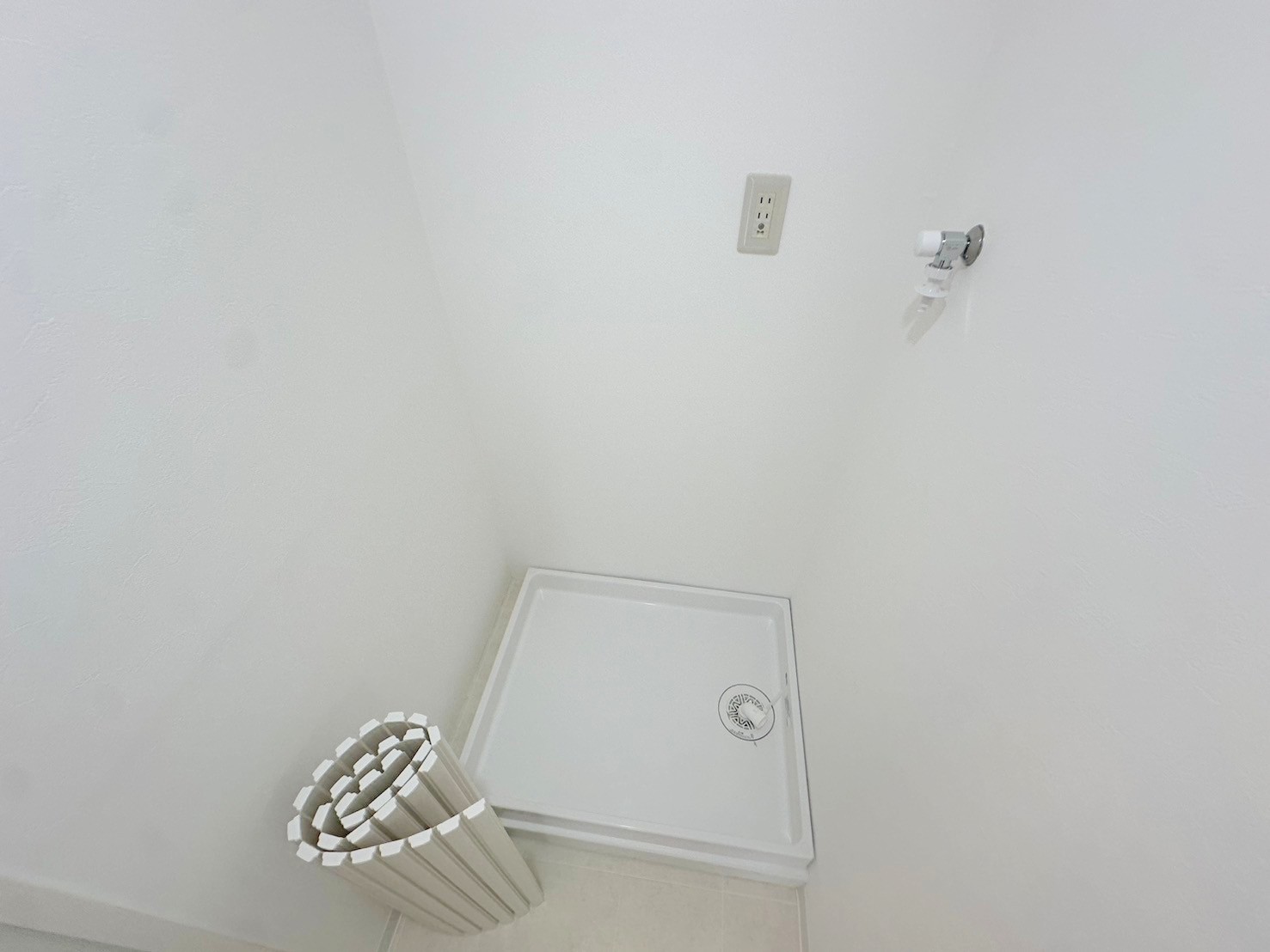 その他設備　室内に洗濯機置場があれば雨の日でも濡れる心配がございませんね