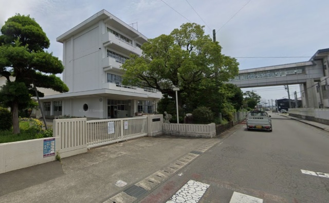 小学校　焼津市立和田小学校（小学校）まで600m