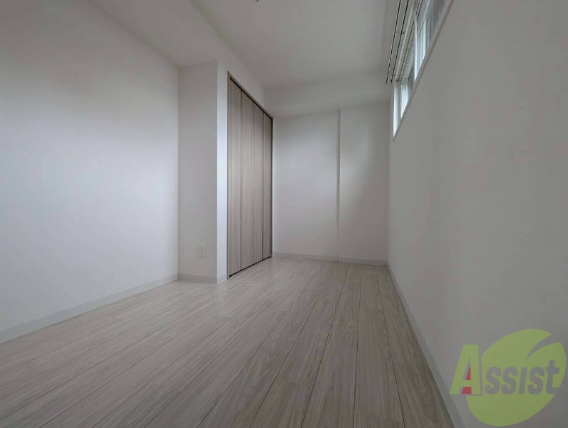 その他部屋・スペース　こちらのお部屋は光が差し込む、温かみのあるお部屋です。